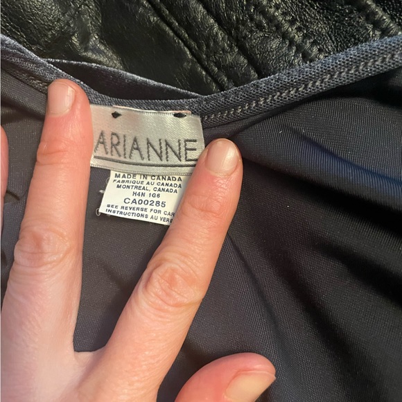 Beaded Velvet Crop Tank - Picture 3 of 4